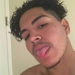 Meet your Posher, Cesar